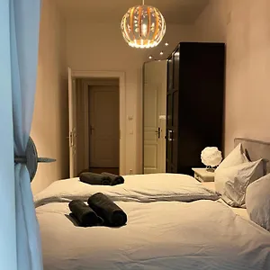 https://apartment-with-garden-central-station.vienna-besthotels.com