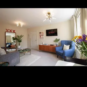 https://exclusive-couples-retreat-with-king-bed.yorkshirehotels.net
